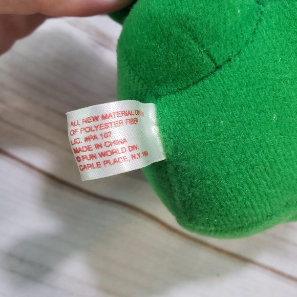 Vintage Fun World Fancy Felt Frog Plush Ornament 4 Inch Red Heart Bows - Picture 7 of 8